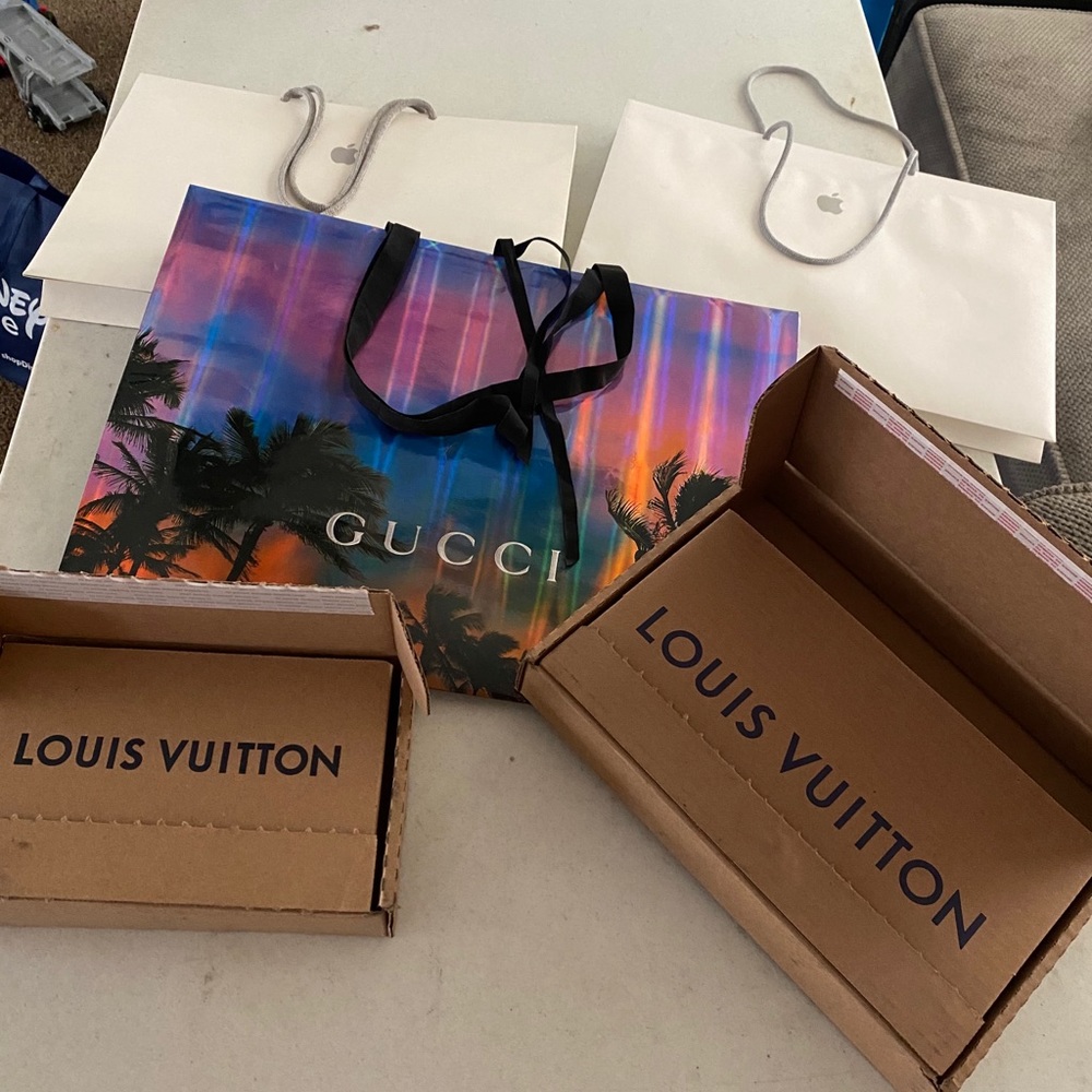 Shopping bag